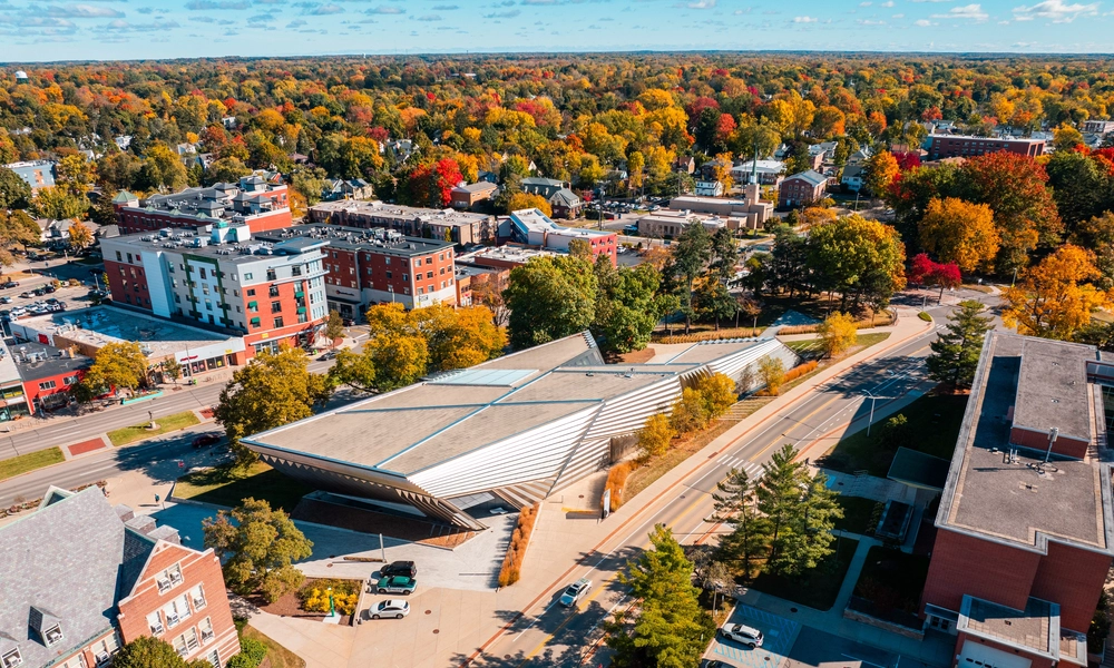 East Lansing, MI